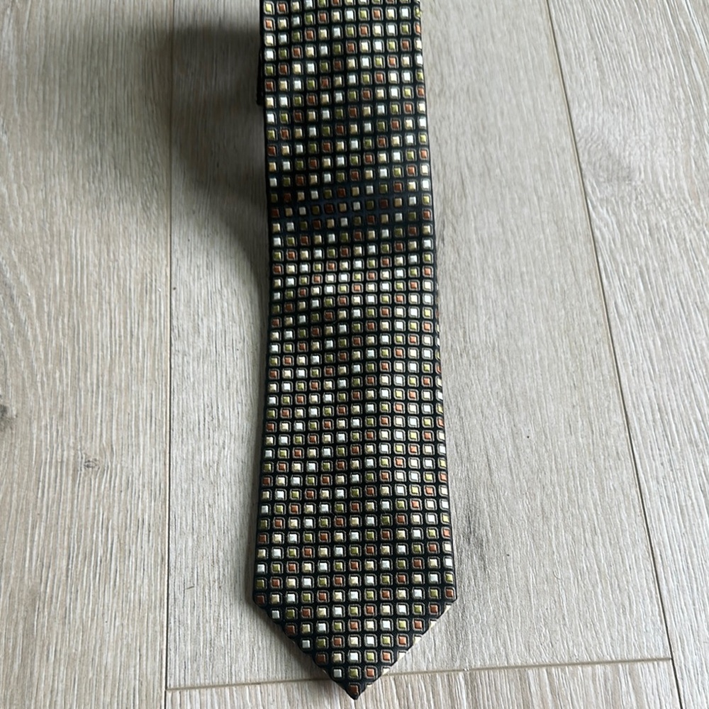 Black and Gold Polka Dot Tie Modern Accessory